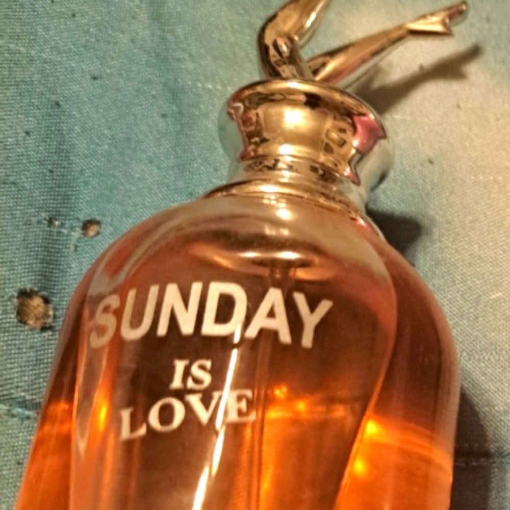 Sunday is love perfume